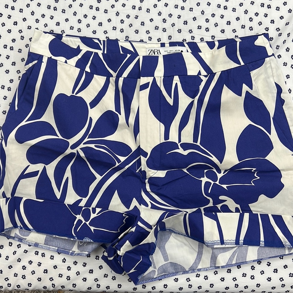 Zara shorts new size large